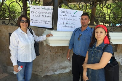 Los maestros inconformes se plantaron en la Plaza Principal de Gómez Palacio.