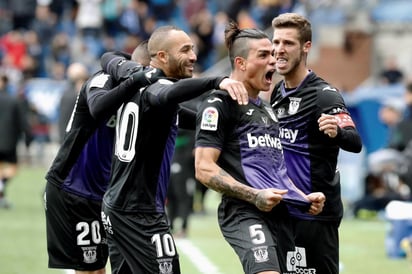 En tiempo agregado, el argentino Jonathan Silva anotó el empate tras un tiro centro que acabó en el fondo de la meta defendida por Fernando Pacheco. (Especial)