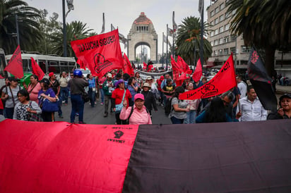 Además, a juicio del Sindicato, no se han resuelto las principales violaciones al Contrato Colectivo de Trabajo 'que son la restitución de la materia de trabajo del personal de base y la regulación en la contratación del personal de confianza'. (ARCHIVO)