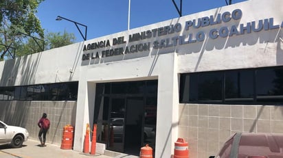 El detenido como la unidad fueron trasladados a las instalaciones de la FGR en Saltillo debido a la cantidad que transportaba. (ESPECIAL)