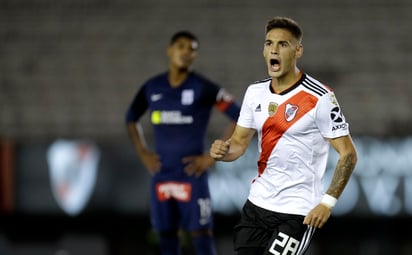 Lucas Martínez Quarta, de River Plate, festeja tras anotar ante Alianza Lima, en un encuentro de la Copa Libertadores.