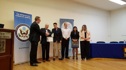 La tarde de este viernes se llevó a cabo la clausura del curso y los estudiantes que participaron en el mismo, recibieron sus correspondientes diplomas. (EL SIGLO COAHUILA)