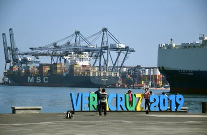 Puede desarrollarse oleaje elevado en las proximidades de la costa. (ARCHIVO)