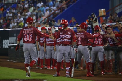 Este sábado se realizará el segundo duelo de esta serie con David Reyes por el México, ante Jorge Luis Castillo de parte de los 'felinos' de Cancún. (Especial)