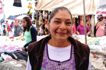 Los que la conocieron cuentan que Lourdes Ruiz era una mujer 'en todo el esplendor de la palabra'. Señalaron que trabajaba 'a canto de grillo y a canto de gallo', ya que comenzaba a laborar desde temprano en su puesto de ropa en Tepito. (ARCHIVO)