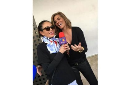 Conductoras. Yolanda Andrade y Montserrat Oliver. (ESPECIAL)