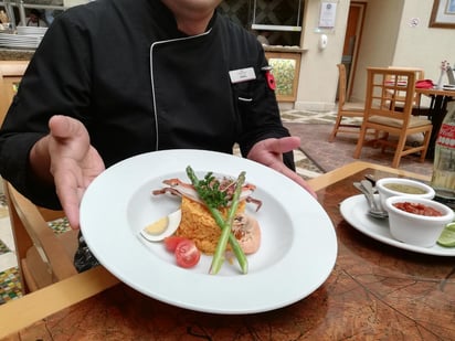 Sin embargo, existen diversas opciones con pasta larga y corta, a la boloñesa, con salmón, pollo o arrachera. Otras opciones en la semana son hamburguesas de portobello con queso y crema o bien si lo desea al pastor. (ARCHIVO)