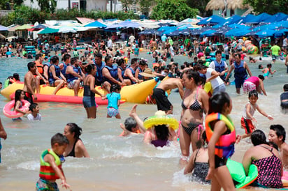 Acapulco registra hasta antes del cierre de este miércoles, 83.4 por ciento de ocupación. (ARCHIVO)