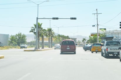 Avisan sobre instalación de nuevos cruceros semaforizados al oriente de Torreón. (EL SIGLO DE TORREÓN) 