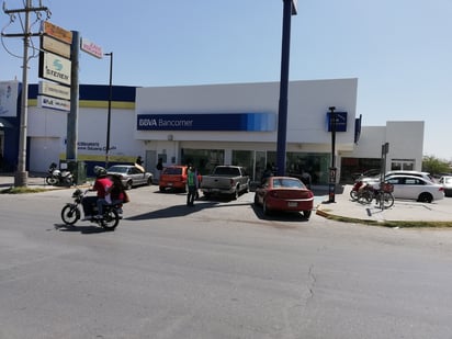 Las sucursales bancarias permanecerán hoy cerradas. (ARCHIVO)