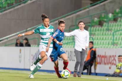 El equipo Santos Femenil enfrentará hoy a las Rayadas en Monterrey, en punto de las 18:00 horas. (ARCHIVO)