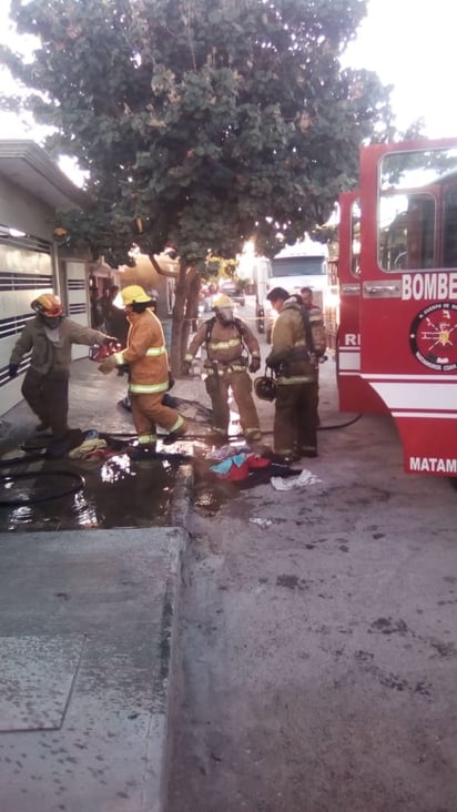 Mujer con parálisis muere calcinada en vivienda de Matamoros, estaba sola cuando comenzó el fuego. (EL SIGLO DE TORREÓN)