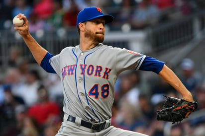 El pitcher Jacob deGrom tiene un problema en el codo derecho. (AP)