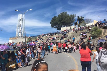 Este año se dedicó la última estación de la pasión de Cristo a los derechos humanos, ahí se oró por quienes viven en desigualdad.