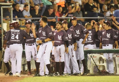 Los Algodoneros viajaron ayer a Monterrey para enfrentarse a los campeones de la Liga Mexicana; Frank Garcés sería el abridor de Unión Laguna. (JESÚS GALINDO)