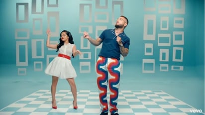 Tema. Becky G y Maluma interpretan La respuesta. (ESPECIAL)