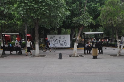 Aseguró que abundan las quejas en la actualidad de la ciudadanía por la falta de agua en el municipio, mientras que el Sistema de Agua Potable y Alcantarillado de Lerdo (SAPAL) es puntual en los cortes al suministro, cuando no se paga el recibo. (EL SIGLO DE TORREÓN)