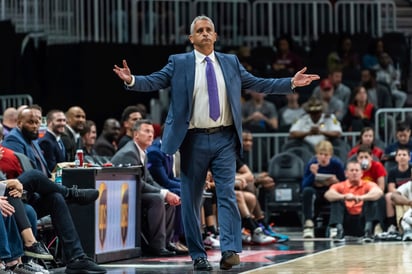 En su única temporada con los Soles, Igor Kokoskov terminó con marca de 19 ganados y 63 perdidos.