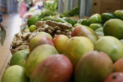 Estas frutas son una fuente de almidón resistente y funcionan como fibra dietética. (ARCHIVO)