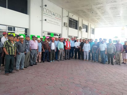 Los agricultores se manifestaron en las oficinas de la Conagua. (EL SIGLO DE TORREÓN) 