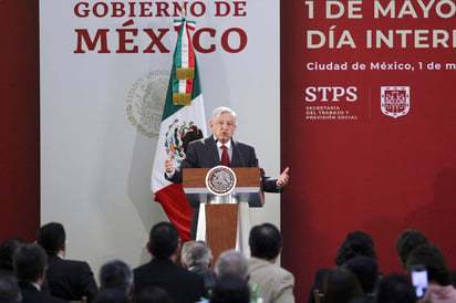 Durante la conmemoración del Día Internacional del Trabajo, en Palacio Nacional, el presidente López Obrador expresó que, en vez de pelear, se ponga por delante el interés general. (NOTIMEX)