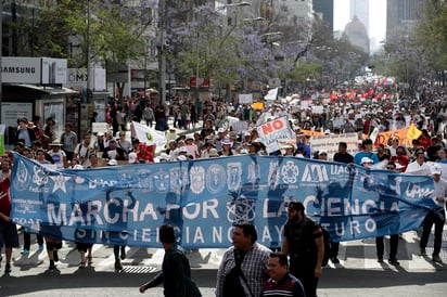 La ciencia tomará las calles de varias ciudades del país mañana 4 de mayo, e investigadores, estudiantes y público en general participarán en una marcha en la que demandarán a la actual administración federal reconocer las limitaciones de apoyo a su labor. (ARCHIVO)