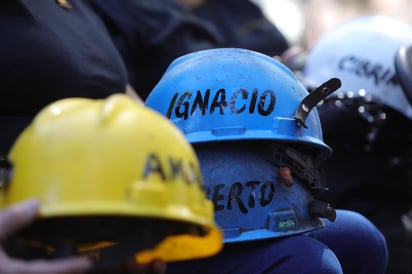 Durante un recorrido por la entrada principal por la mina de Pasta de Conchos, un guardia privado informó que, por el momento, no se lleva a cabo operación alguna en el lugar del siniestro. (ARCHIVO)
