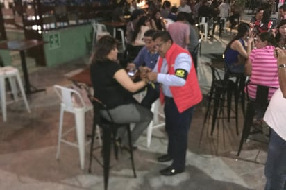 Van por un 'Servicio Responsable' en bares y restaurantes para apoyar a los clientes de manera integral.