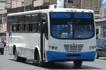 Se hicieron acreedores a un apoyo económico para costear el transporte público urbano. (ARCHIVO)