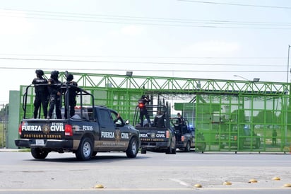 Luego de ser atacados a balazos la víspera por desconocidos, dos policías de Fuerza Civil en Nuevo León se encuentran en estado grave en un nosocomio local, indicó el secretario de Seguridad Pública estatal, Aldo Fasci Zuazua. (ARCHIVO)