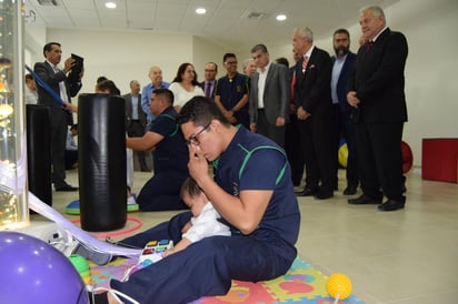 Las terapias tienen un costo de recuperación de 50 pesos, en el entendido de que si la familia del pequeño no tiene posibilidades de cubrir esa cantidad, la atención es gratuita. (EL SIGLO DE TORREÓN)