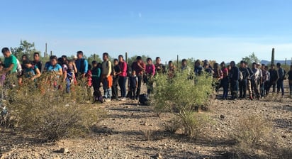 Los cargos por los que se le acusa al catedrático de la Universidad de Arizona son abandono de propiedad y dejar basura en el lugar, entre otros. (ARCHIVO)