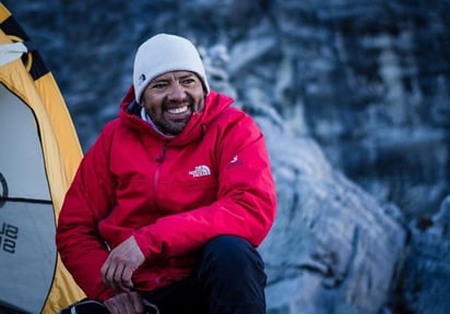 Hidalgo fue hallado muerto dentro de la carpa que tenía en el campo 2 del Makalu, a 6.500 metros de altitud. (ESPECIAL)