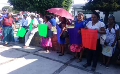 En Oaxaca existe un desabasto de medicamentos e insumos de entre 50 y 80 por ciento en 34 hospitales que dependen de los SSO. (AGENCIAS)