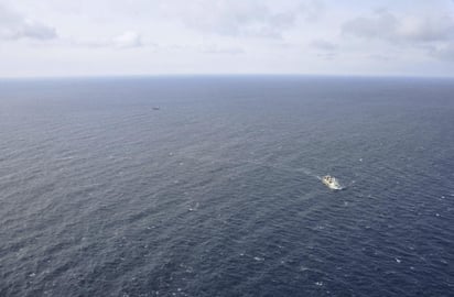 Hasta la mitad del agua de los océanos de la Tierra puede provenir de los impactos de asteroides en la historia temprana del planeta 'azul'. (ARCHIVO)