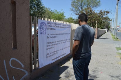 Miembros del STUAC mantienen protestas contra la dirigencia sindical en el estado desde el martes.