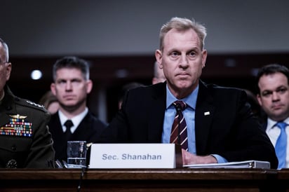 El secretario de Defensa interino, Patrick M. Shanahan, mientras testifica ante el Comité de Servicios Armados del Senado.