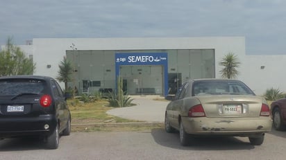 El cadáver fue enviado a las instalaciones del Servicio Médico Forense (Semefo) de la Vicefiscalía región Laguna. (ARCHIVO)