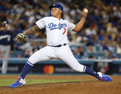 El pitcher mexicano de los Dodgers Julio Urías fue arrestado en una investigación por un delito menor de violencia doméstica. (ARCHIVO)