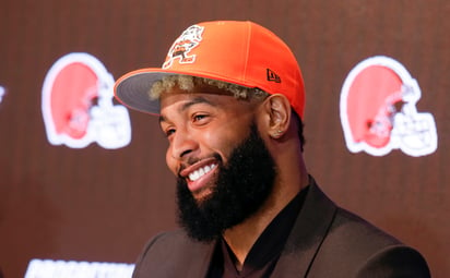 Tras perderse los primeros entrenamientos de los Browns, el receptor Odell Beckham Jr. se presentó ayer a las prácticas del equipo. (ARCHIVO)