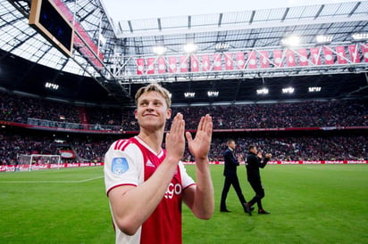 De Jong disputará la próxima temporada con el Barcelona. (ESPECIAL)