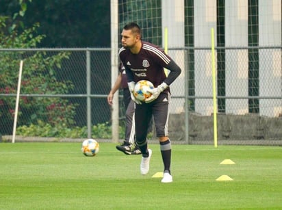 Jonathan Orozco durante un entrenamiento en el CAR. (CORTESÍA)