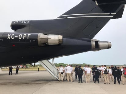  El Instituto Nacional de Migración (INM) repatrió este jueves a su país a 56 personas de origen cubano que tenían una condición de estancia irregular en México. (TWITTER)