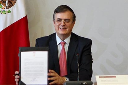 El canciller Marcelo Ebrard instruyó a realizar las adecuaciones necesarias para el cumplimiento de la nueva disposición. (EFE)