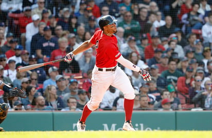 Xander Bogaerts se fue de 4-2 y produjo dos carreras en la victoria de los Medias Rojas 4-3 sobre los Astros de Houston.