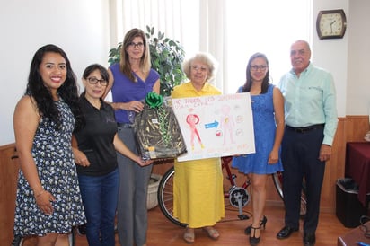 Los ganadores de las diversas categorías recibieron tablets, bicicletas y artículos escolares. (CORTESÍA)