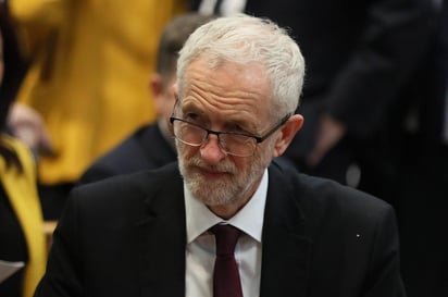 Corbyn afirmó que May 'ha aceptado ahora lo que el país lleva sabiendo meses: no puede gobernar ni tampoco liderar su dividido y desintegrado partido'. (ARCHIVO)