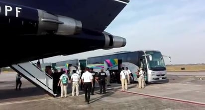 El Instituto Nacional de Migración (INM) en coordinación con el consulado de Honduras, repatriará esta mañana a 106 personas que tenían una condición de estancia irregular en México. (ESPECIAL)