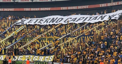 Ya es una costumbre de que antes se cada duelo de final, los regios abran las puertas de su última práctica para que su gente los vea. (FOTO: CLUB TIGRES)