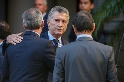 Macri expresó sus críticas en una columna de opinión difundida por la agencia oficial Télam, donde hace referencia al Paseo del Bajo, una autopista subterránea para el transporte de camiones y ómnibus de larga distancia en la capital argentina. (ARCHIVO)